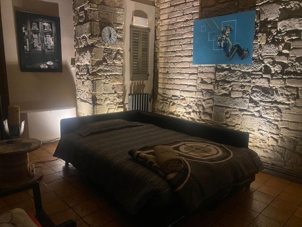 Apartamento Habitació polivalent al centre de Manresa Exterior foto